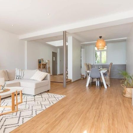 LES PIEDS DANS L'EAU - Bel appartement - Vue mer - 6 personnes Cancale Eksteriør bilde