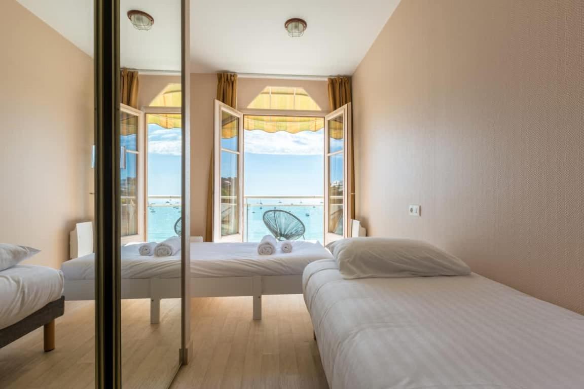 LES PIEDS DANS L'EAU - Bel appartement - Vue mer - 6 personnes Cancale Eksteriør bilde