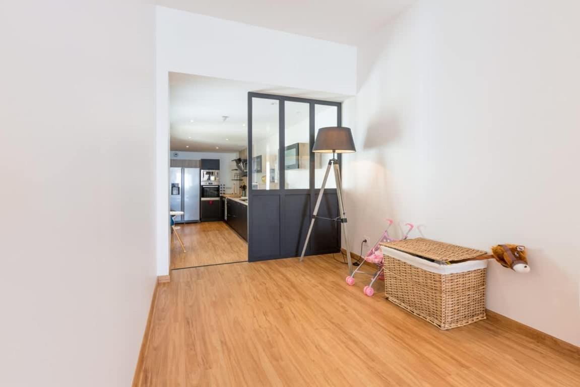 LES PIEDS DANS L'EAU - Bel appartement - Vue mer - 6 personnes Cancale Eksteriør bilde
