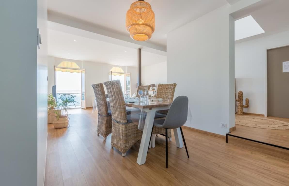 LES PIEDS DANS L'EAU - Bel appartement - Vue mer - 6 personnes Cancale Eksteriør bilde