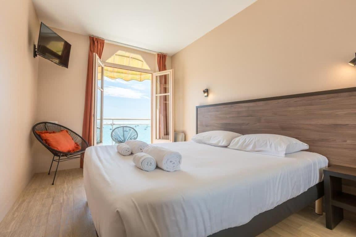 LES PIEDS DANS L'EAU - Bel appartement - Vue mer - 6 personnes Cancale Eksteriør bilde